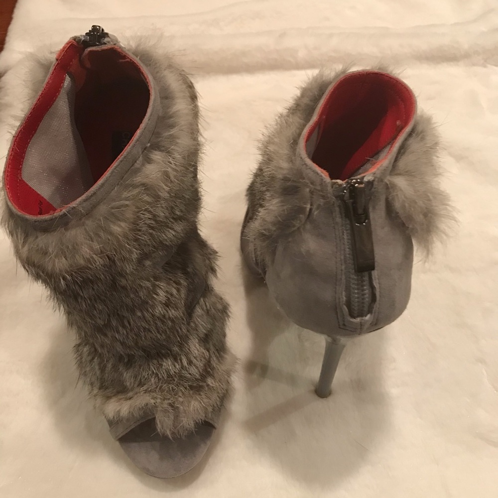 Charles Jourdan Gray Fur Booties